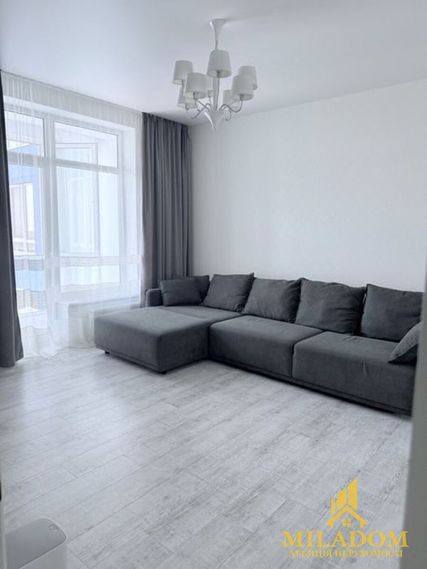 Продаж квартири 3-кімн., 87 м², Приморський — фото 1