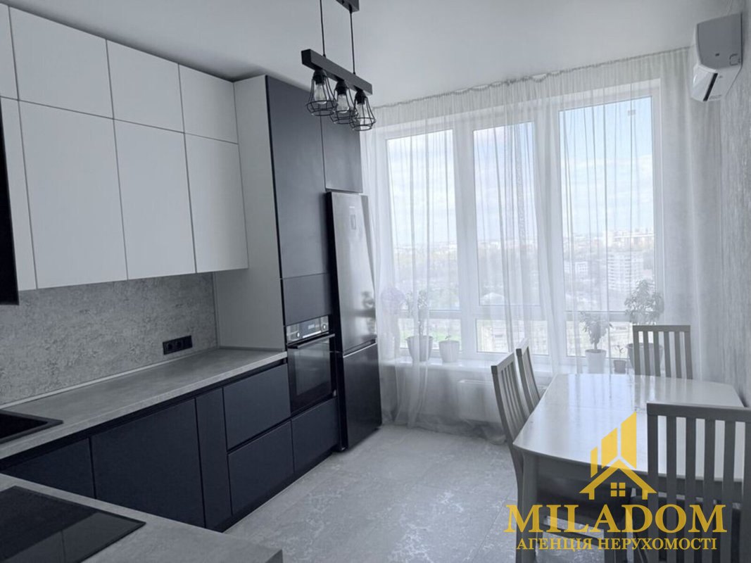 Продаж квартири 3-кімн., 87 м², Приморський — фото 8