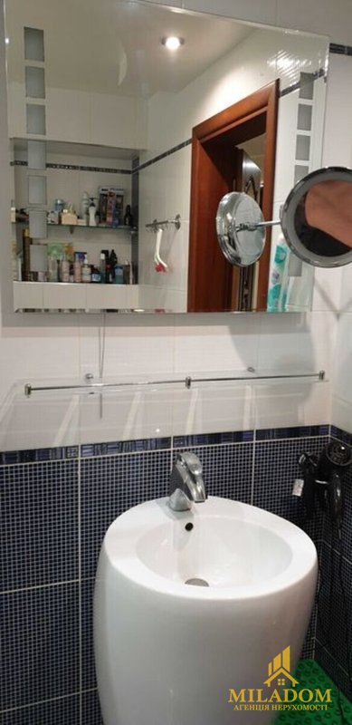 Продам простору 3-кiмнатну квартиру 132 кв.м. с паркомiстом. — photo 7