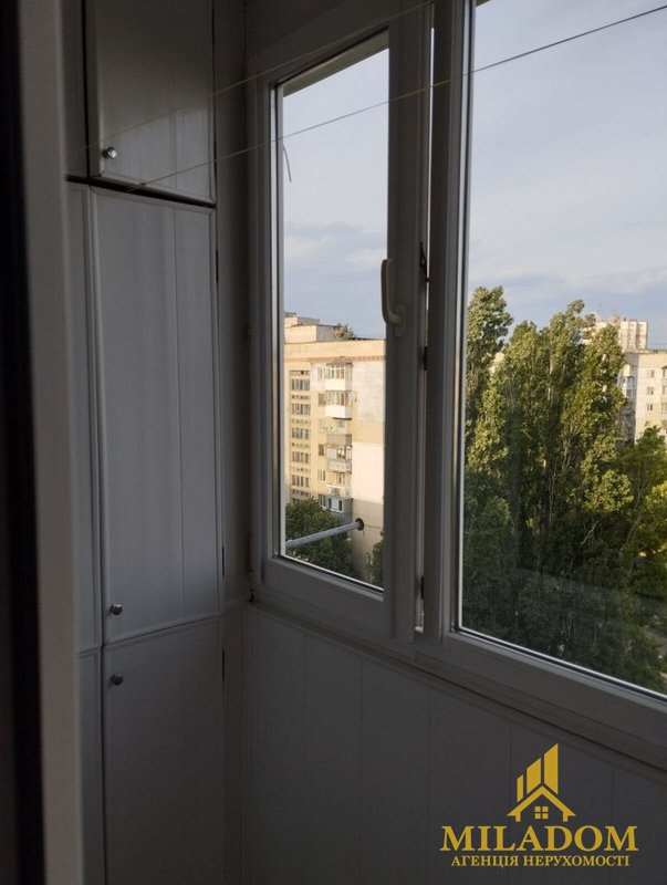 1-нокімнатна квартира на Небесної сотні/Левітана. — photo 11