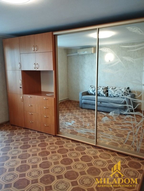 1-нокімнатна квартира на Небесної сотні/Левітана. — photo 1