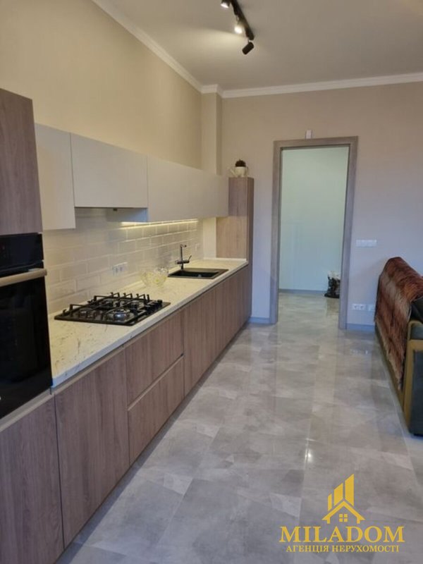 Продаж квартири 1-кімн., 80 м², Київський — фото 1