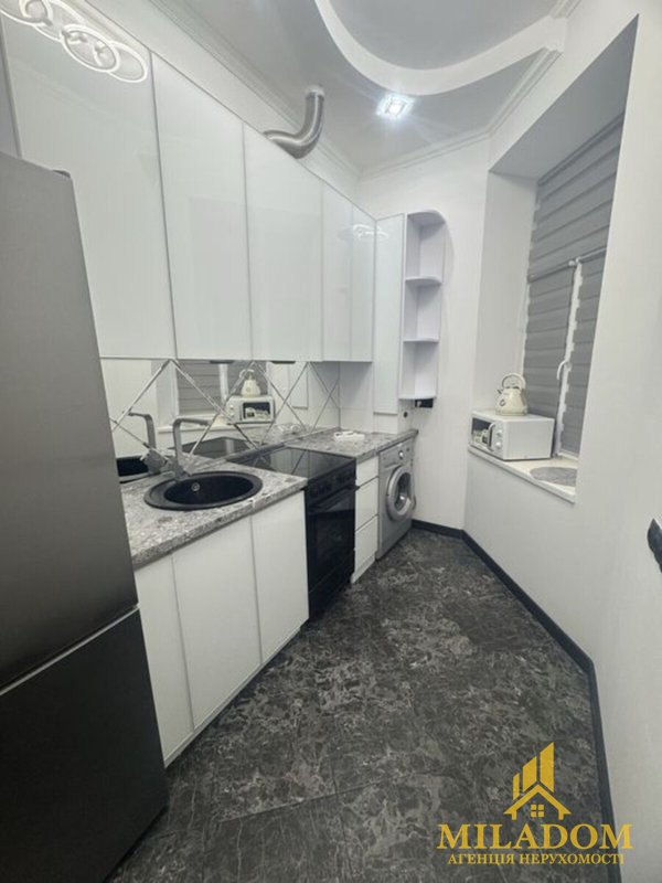 Продаж квартири 3-кімн., 49 м², Приморський — фото 11