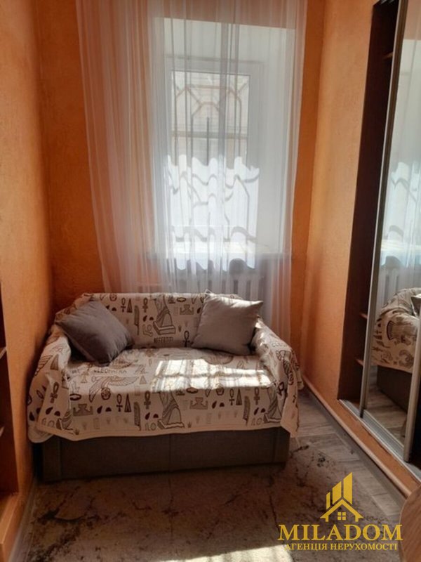 Продаж квартири 2-кімн., 30 м², Приморський — фото 4