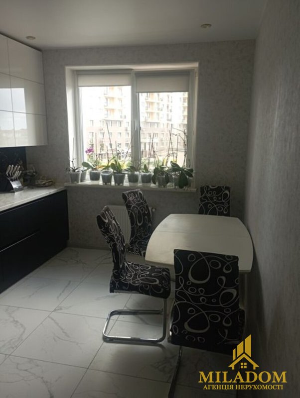 Продаж квартири 2-кімн., 60 м², Пересипський — фото 2