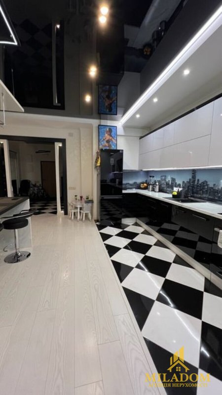 Продаж квартири 72 м² з дизайнерським ремонтом та видом на море. ЖК Альтаир — фото 12