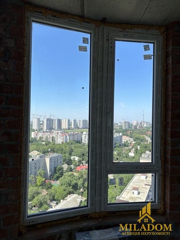 Видова 4-кімнатна квартира 100 м² у ЖК «Модерн» на 6-й станції Великого Фонтану — фото 7