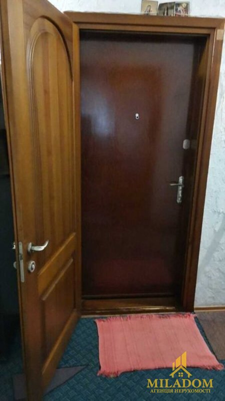 У продажу простора 2-кімнатна квартира у Малиновському районі, вул. Скворцова — zdjęcie 2