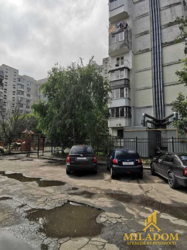У продажу простора 2-кімнатна квартира у Малиновському районі, вул. Скворцова — zdjęcie 21