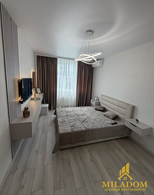 Продаж квартири 1-кімн., 35 м², Київський — фото 1
