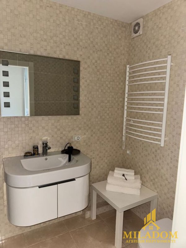 Простора 2-кімнатна квартира 70 м² з якісним ремонтом та індивідуальним газовим опаленням на вул. Євгена Чикаленка (Академіка Вільямса) — фото 9