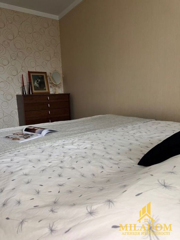Простора 2-кімнатна квартира 70 м² з якісним ремонтом та індивідуальним газовим опаленням на вул. Євгена Чикаленка (Академіка Вільямса) — фото 8