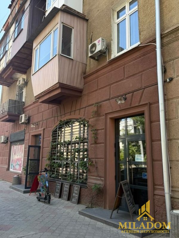 Продаж 2-кімнатної квартири в сталінці на вул. Середньофонтанська, 32 — 57 м², ремонт, індивідуальне газове опалення — фото 23