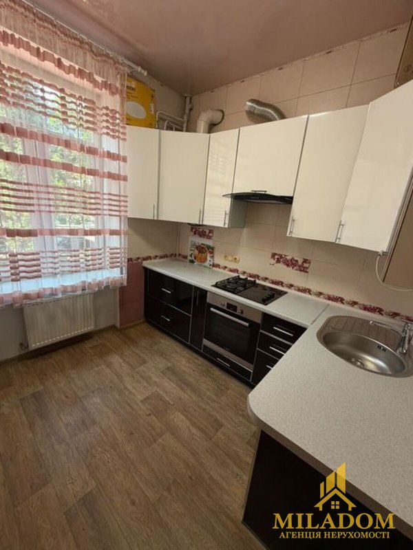 Продаж 2-кімнатної квартири в сталінці на вул. Середньофонтанська, 32 — 57 м², ремонт, індивідуальне газове опалення — фото 12
