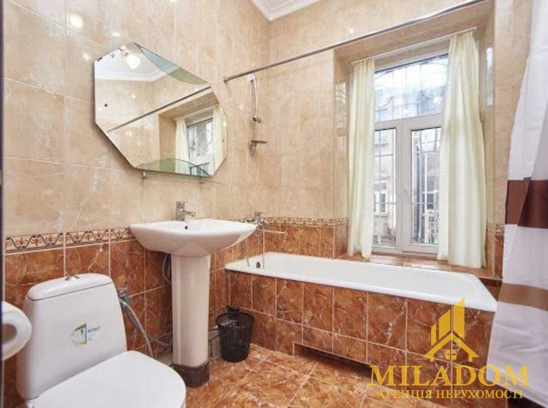 Продаж просторого приміщення 160 м² у центрі Одеси на перетині Канатної та Великої Арнаутської — фото 5