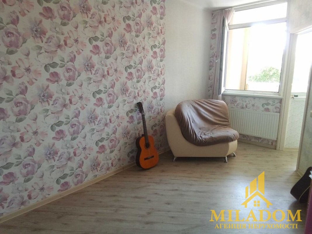 Продаж 1-кімнатної квартири на вул. Якова Бреуса в Одесі — снимка 1