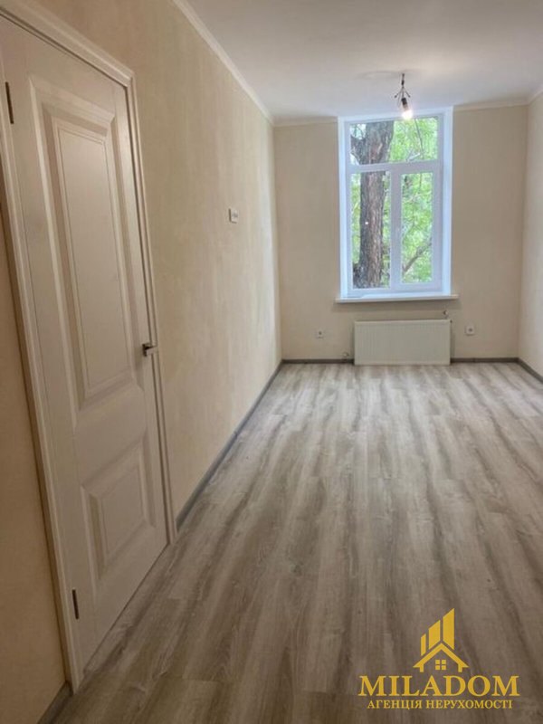 Продаж квартири 1-кімн., 44 м², Приморський — фото 1
