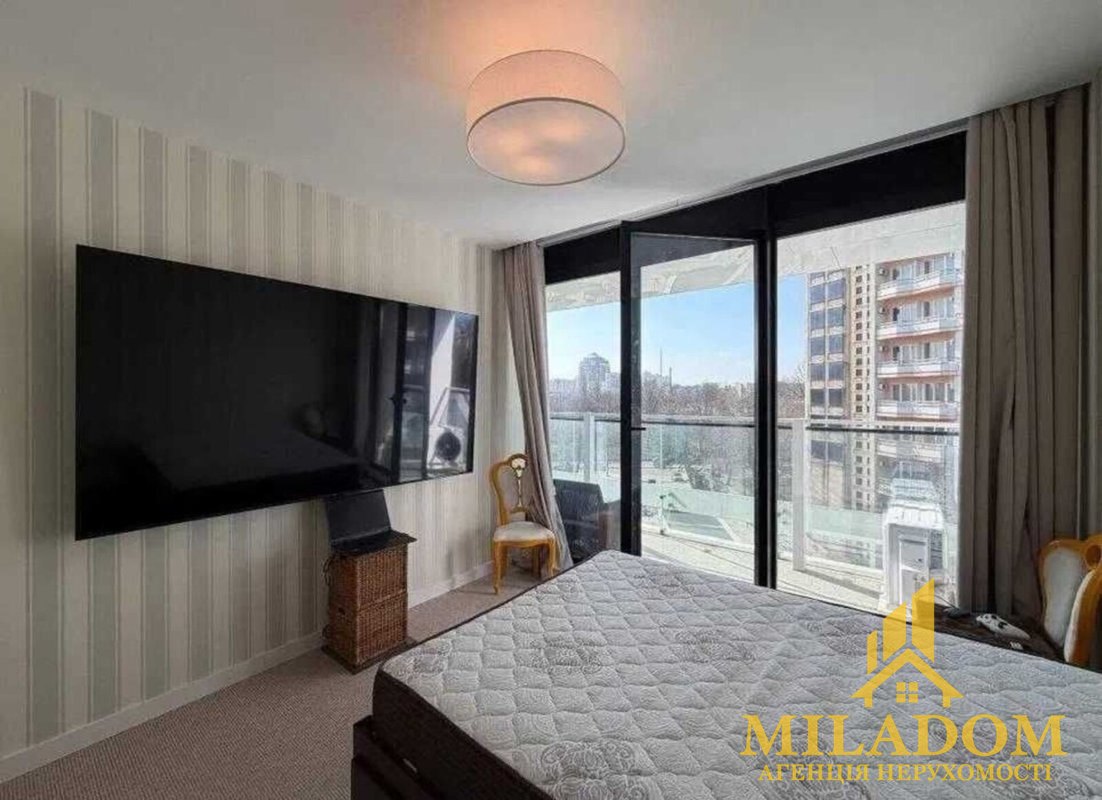 Продаж квартири 2-кімн., 53 м², Приморський — фото 2