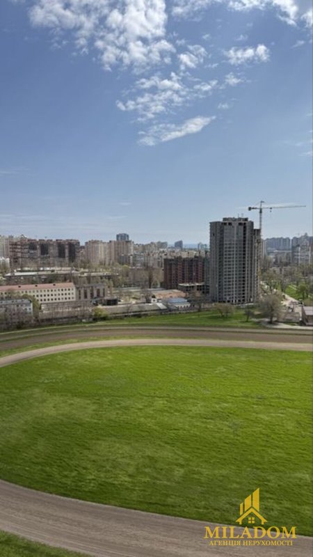 Продаж квартири 1-кімн., 42 м², Хаджибейський — фото 1