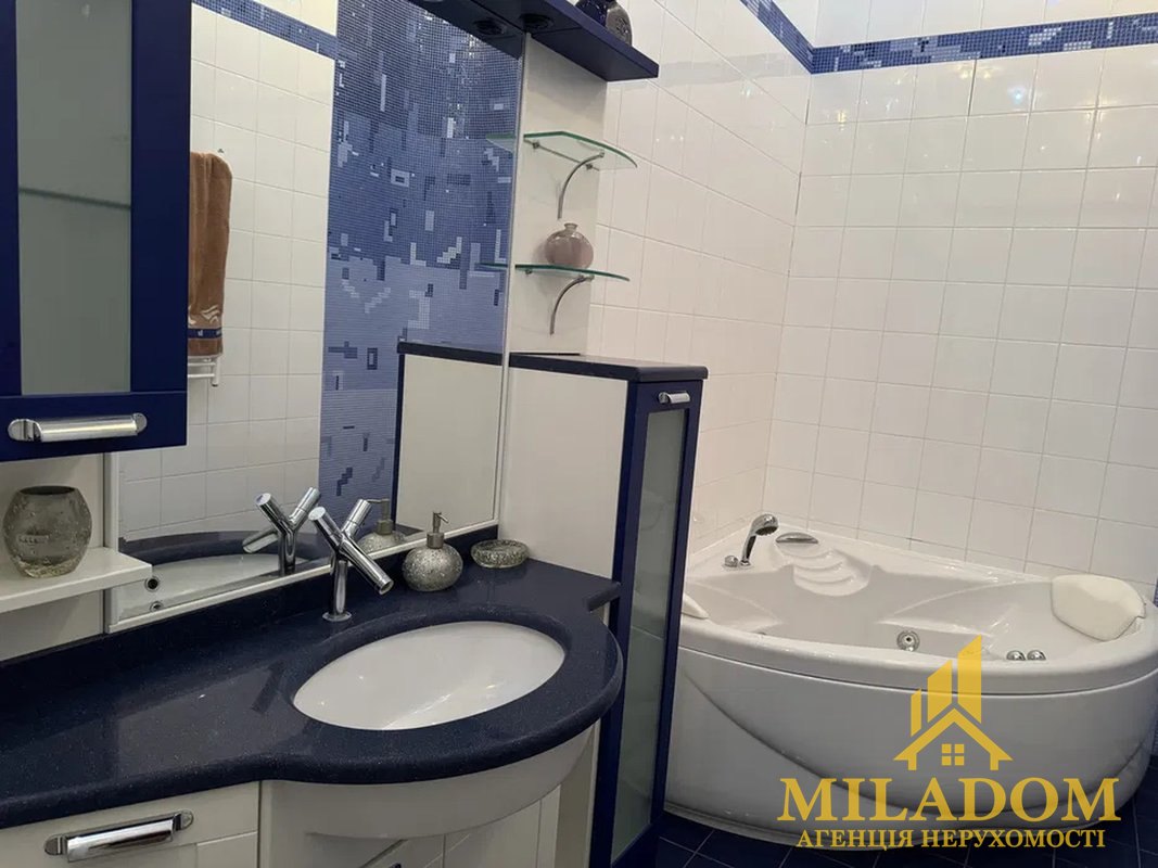 3-кімнатна квартира 146,3 м² із дизайнерським ремонтом біля пляжу «Відрада», вул. Віце-адмірала Азарова — фото 17