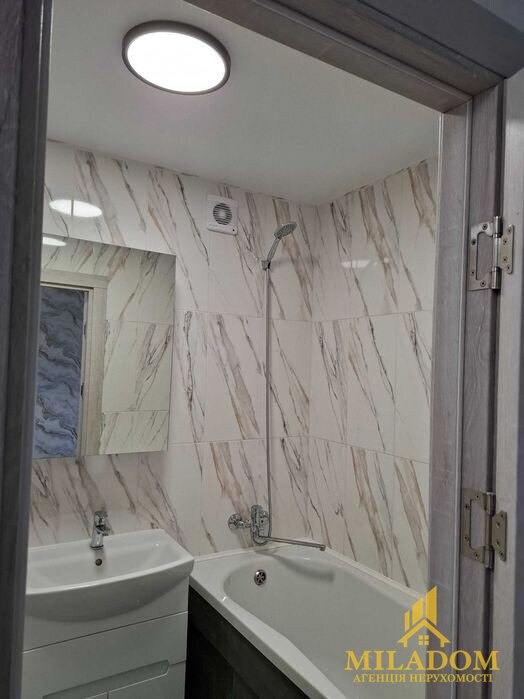 Продаж квартири 3-кімн., 59 м², Київський — фото 2