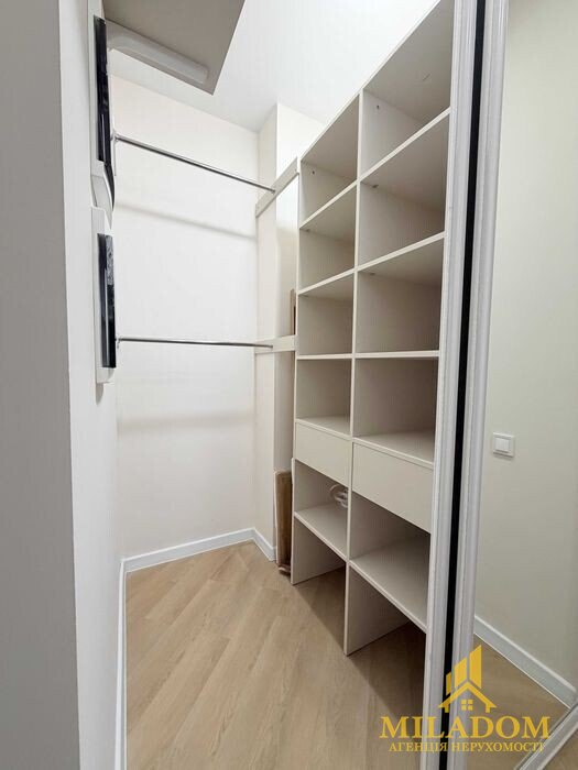 Продаж 1-кімнатної квартири 28 м² у ЖК Акрополь — фото 4