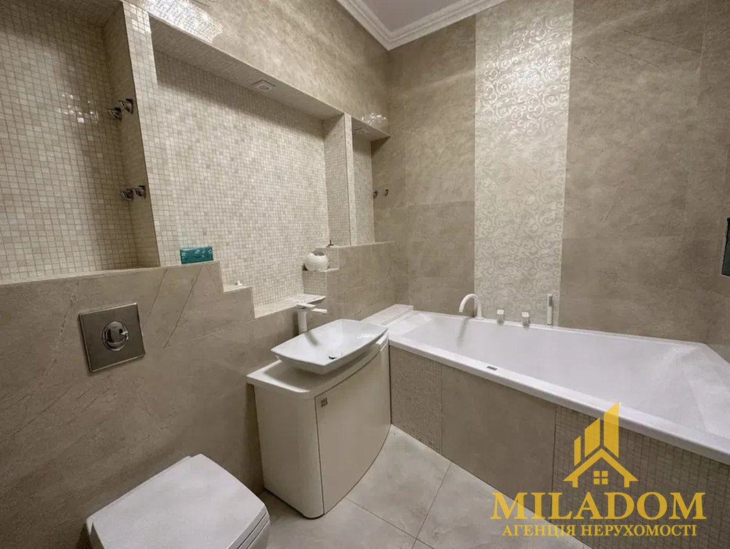 Видова 3-кімнатна квартира 150 м² у ЖК «Руслан і Людмила» — 8-а станція Великого Фонтану — фото 16