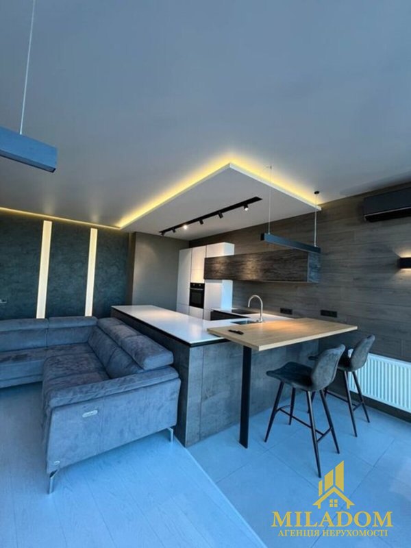Продаж квартири 3-кімн., 108 м², Київський — фото 2