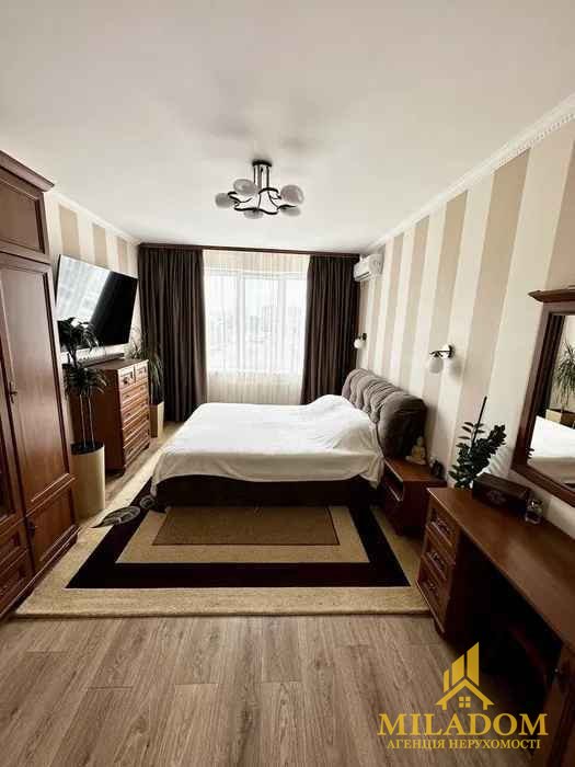 Продам 2 комнатную квартиру в ЖК 'Европейский' с современным ремонтом — фото 2