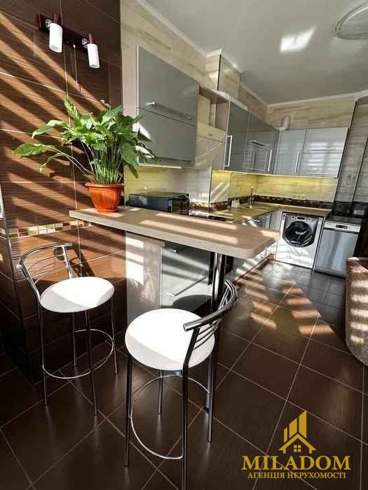Продам 2 комнатную квартиру в ЖК 'Европейский' с современным ремонтом — фото 6