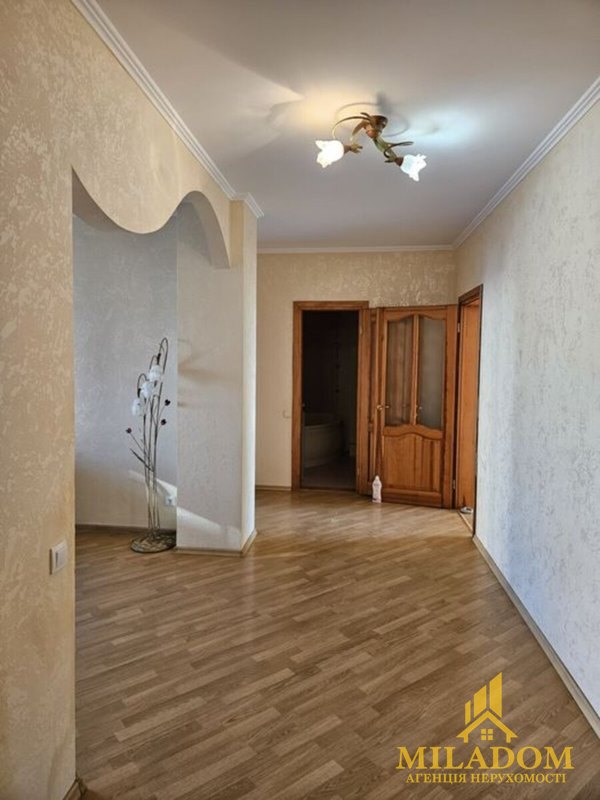 Продажа квартиры 2-комн., 85 м², Киевский — фото 2