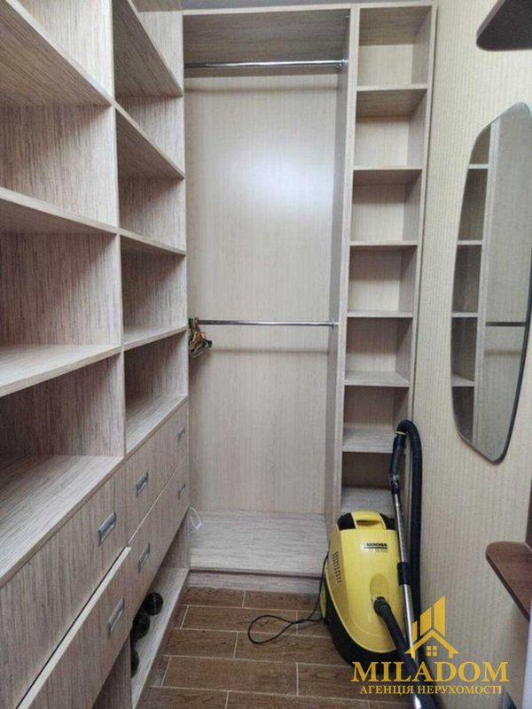 Продаж квартири 3-кімн., 103 м², Київський — фото 3
