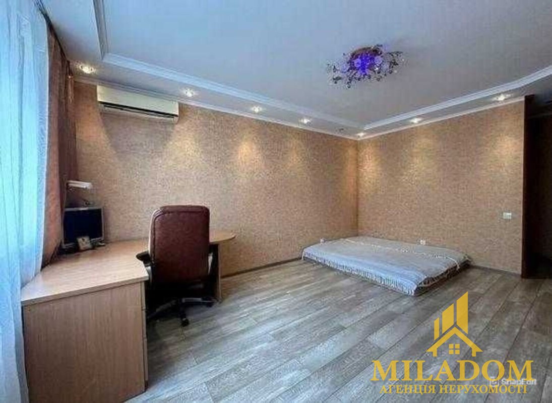 Продаж квартири 1-кімн., 52 м², Київський — фото 2