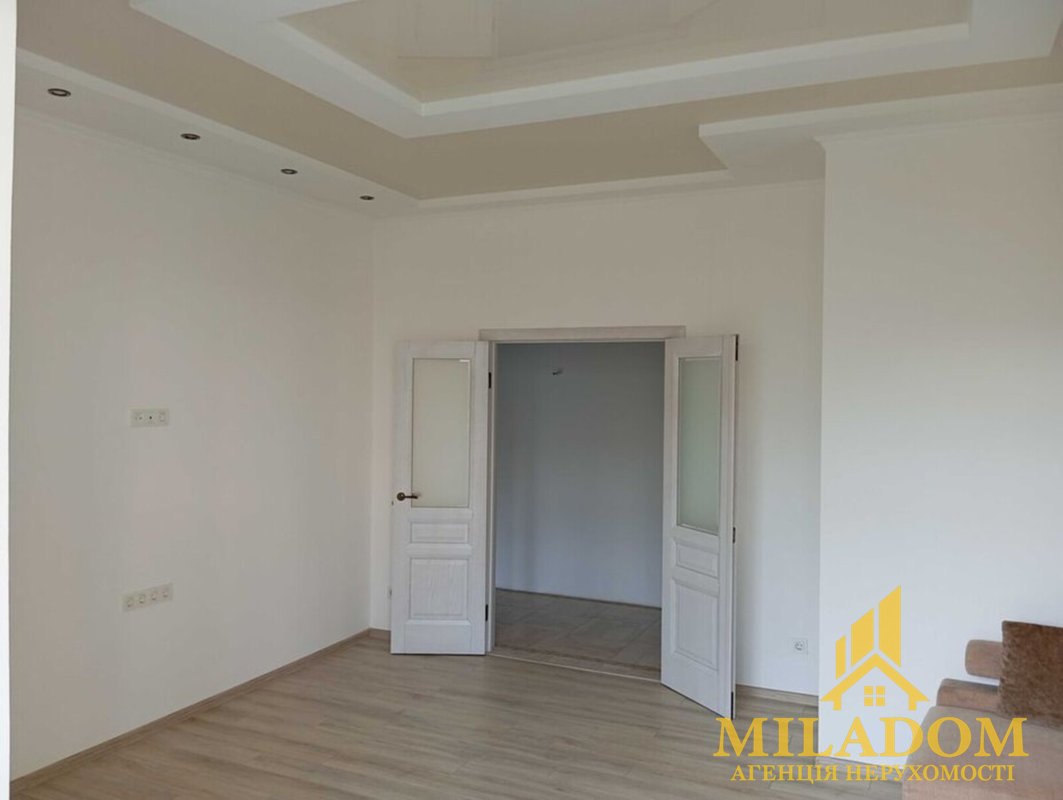 Продаж квартири 2-кімн., 71 м², Приморський — фото 4