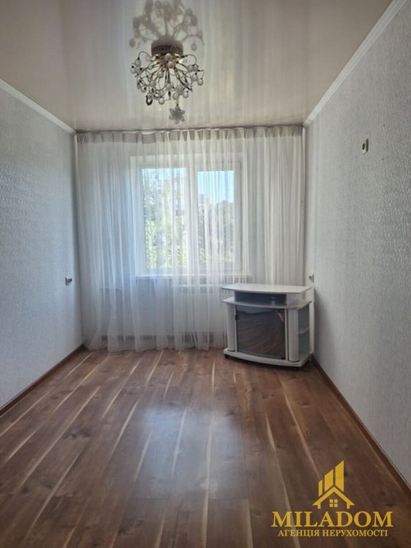 Продаж квартири 2-кімн., 45 м², Приморський — фото 1