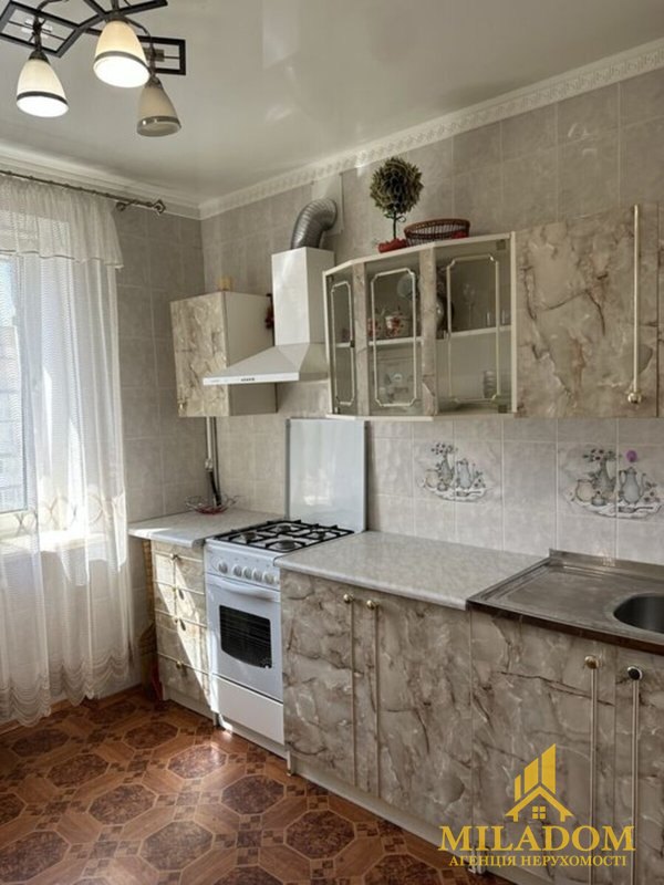 Продаж квартири 1-кімн., 36 м², Київський — фото 2