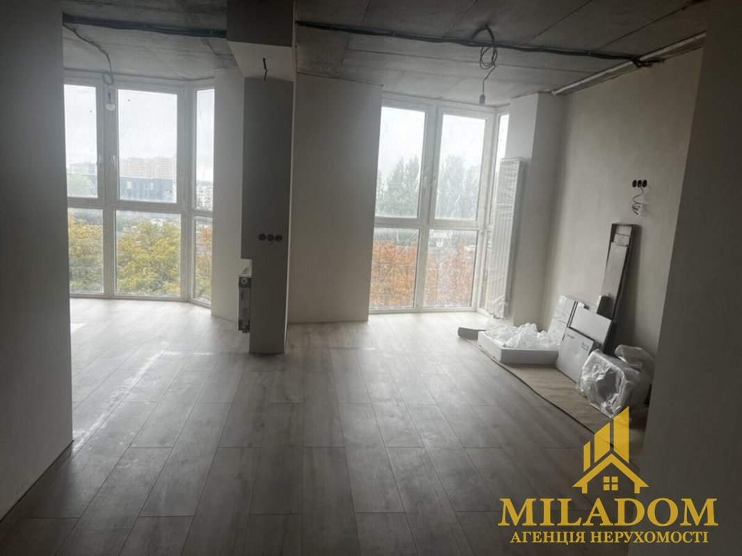 Продаж квартири 2-кімн., 65 м², Приморський — фото 1