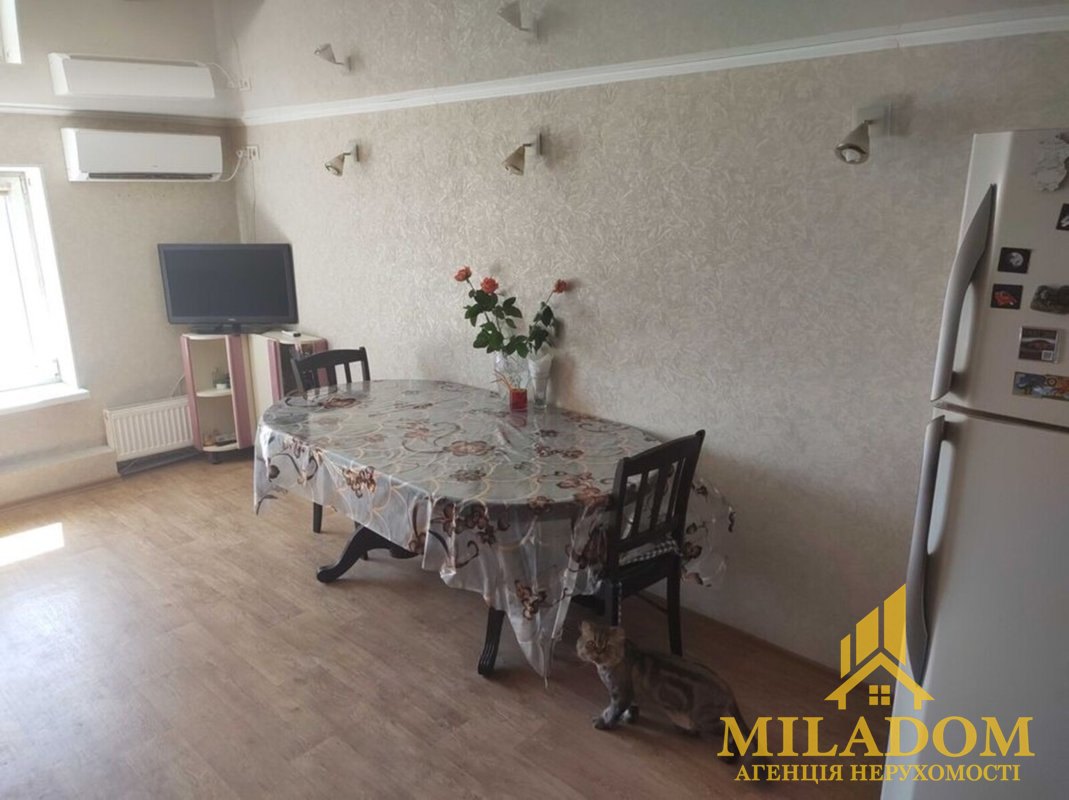 Продаж квартири 2-кімн., 73 м², Київський — фото 3