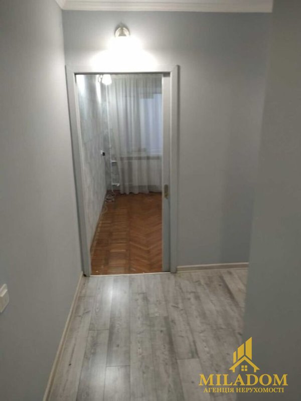 Продаж квартири 2-кімн., 40 м², Приморський — фото 3