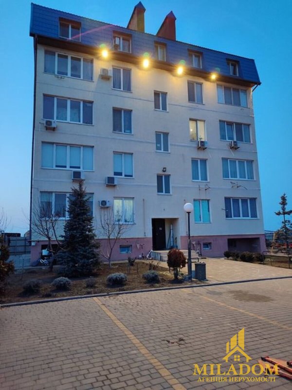 Продаж квартири 1-кімн., 37 м², Київський — фото 3