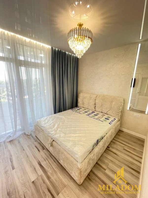 Продаж квартири 3-кімн., 71 м², Приморський — фото 2
