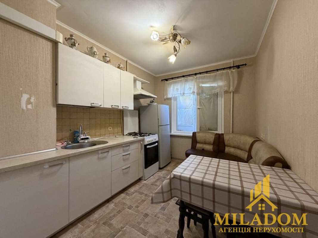 Продаж квартири 3-кімн., 65 м², Київський — фото 3