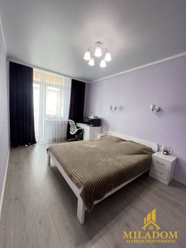 Продаж квартири 1-кімн., 47 м², Київський — фото 1