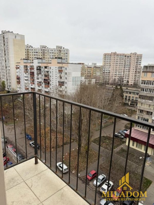 Продаж квартири 1-кімн., 36 м², Київський — фото 3