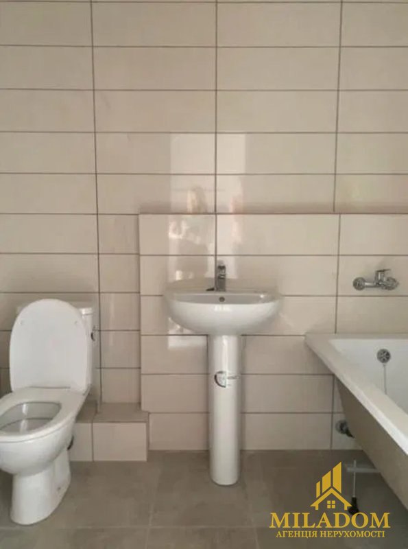 Продаю 1-кімнатну квартиру з ремонтом у ЖК «Одеські традиції» вул. Глушка, 32 м², 4 поверх — zdjęcie 4