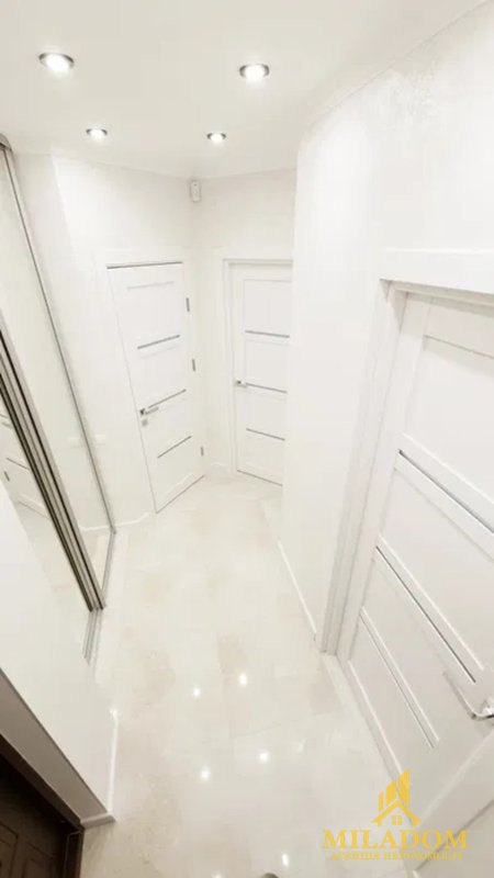 Продаж квартири 2-кімн., 44 м², Приморський — фото 3