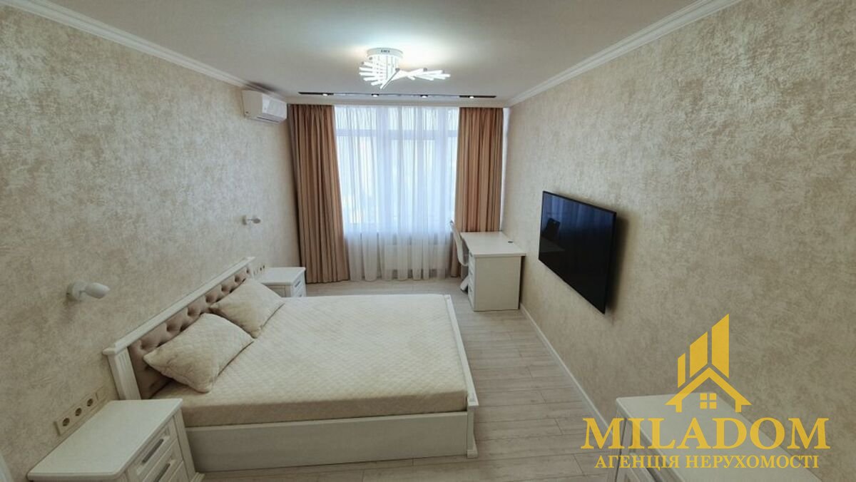 Продаж квартири 2-кімн., 44 м², Приморський — фото 1