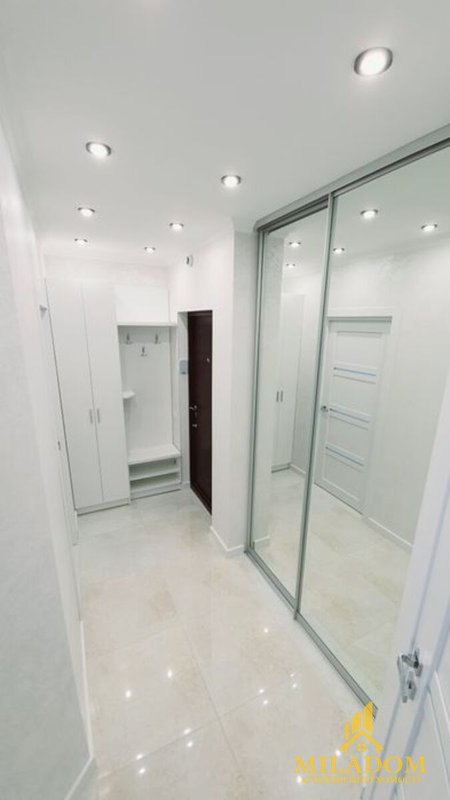 Продаж квартири 2-кімн., 44 м², Приморський — фото 2