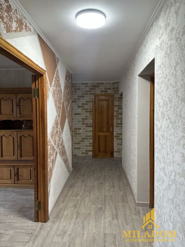 Продаж квартири 4-кімн., 78 м², Київський — фото 2
