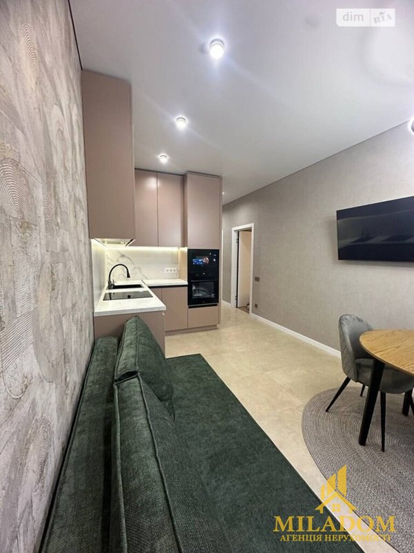 Продаж квартири 1-кімн., 42 м², Хаджибейський — фото 1